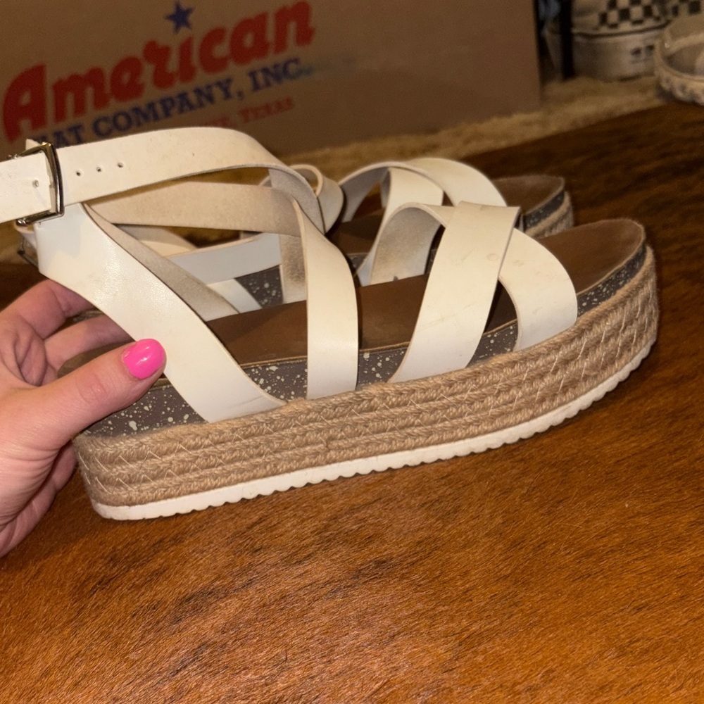 Patrizia Women's White Platform Sandals size 8 New